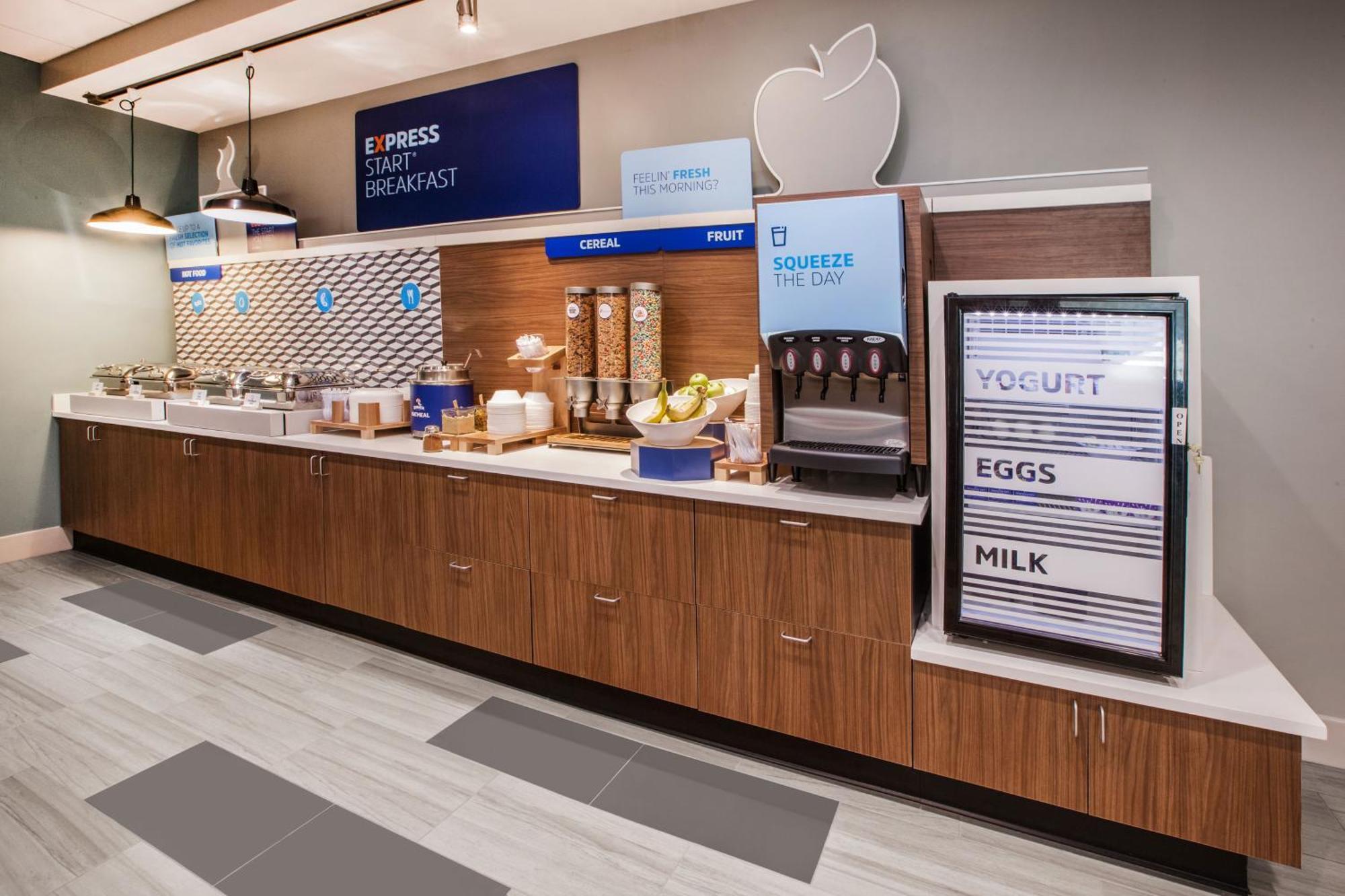 Holiday Inn Express Calgary South By Ihg Экстерьер фото